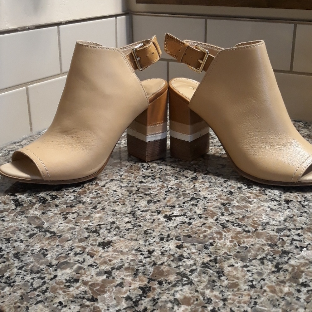 Aldo camel color block heels